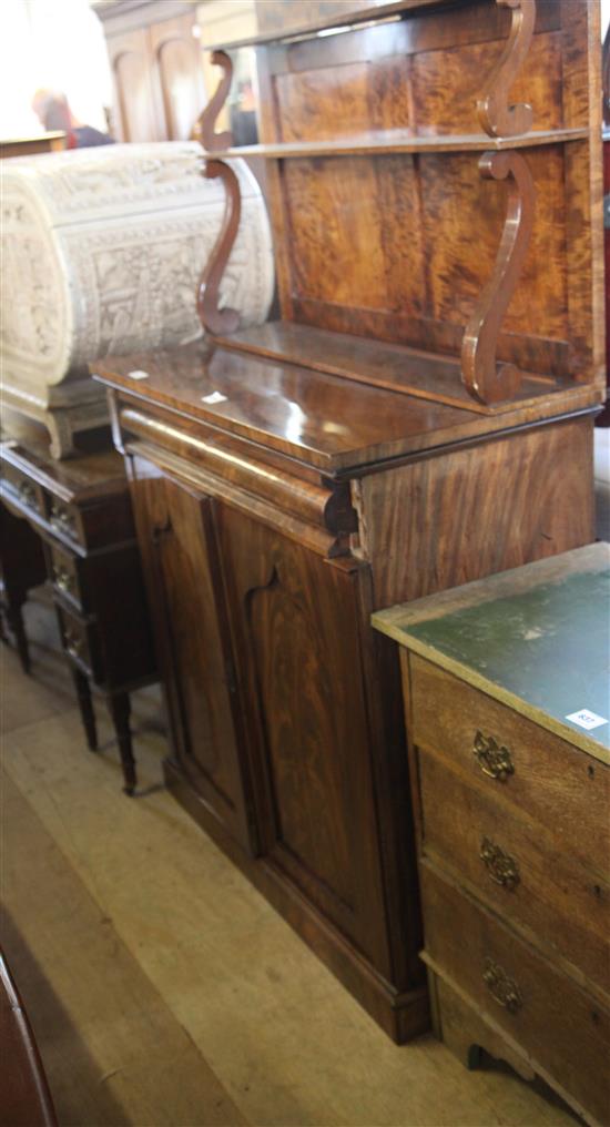 A Regency mahogany chiffonier